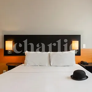 Hotel Paraíso Suítes By Charlie