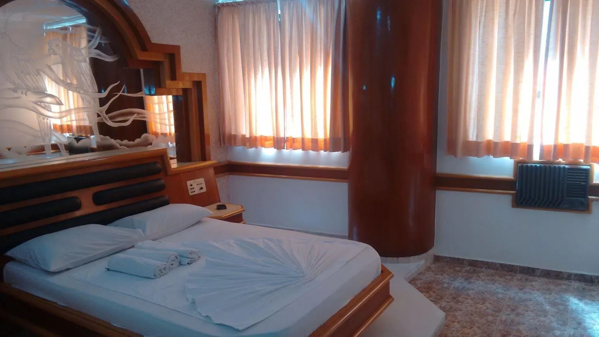 Paissandu Palace Hotel - Proximo As Ruas 25 De Marco, Sta Ifigenia E Regioes Do Bras E Bom Retiro Sao Paulo