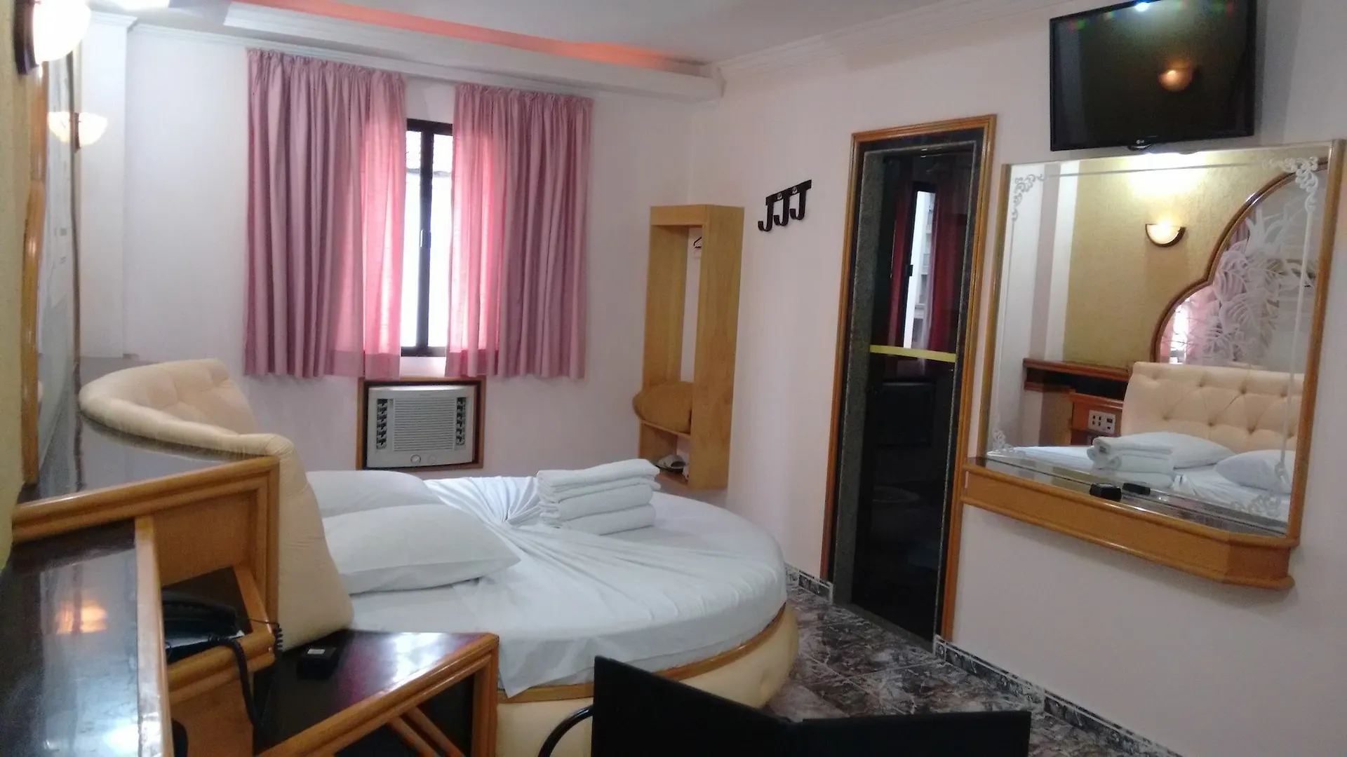 Paissandu Palace Hotel - Proximo As Ruas 25 De Marco, Sta Ifigenia E Regioes Do Bras E Bom Retiro São Paulo